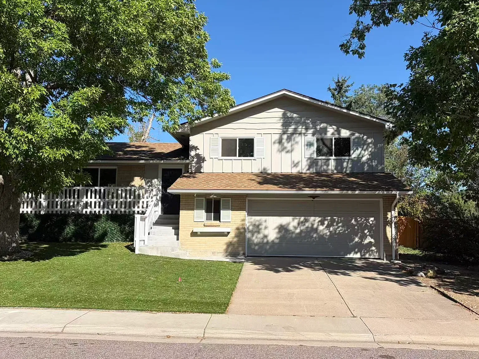 4 bed, 2397 sqft, $3,200 — Photo 3