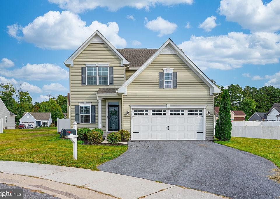 1st image of 30737 Spoonbill Ct