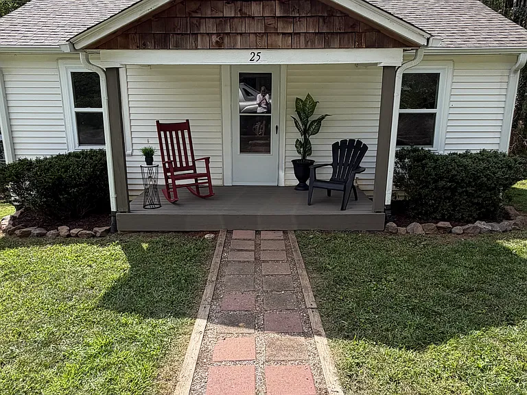 25 Ridge Ave — Photo 1