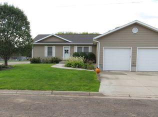 105 Anita Ln, Elm Creek, NE 68836