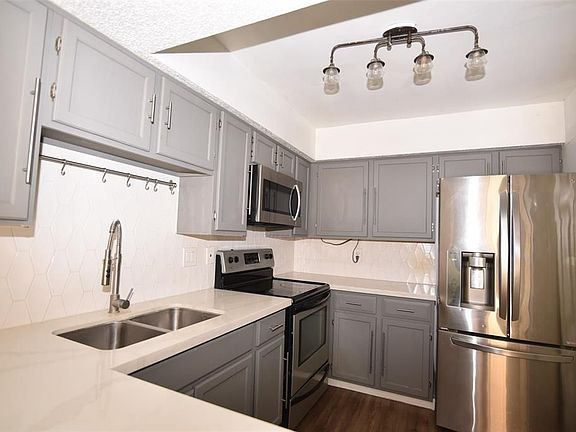 3rd image of 10555 Turtlewood Ct Unit 1906