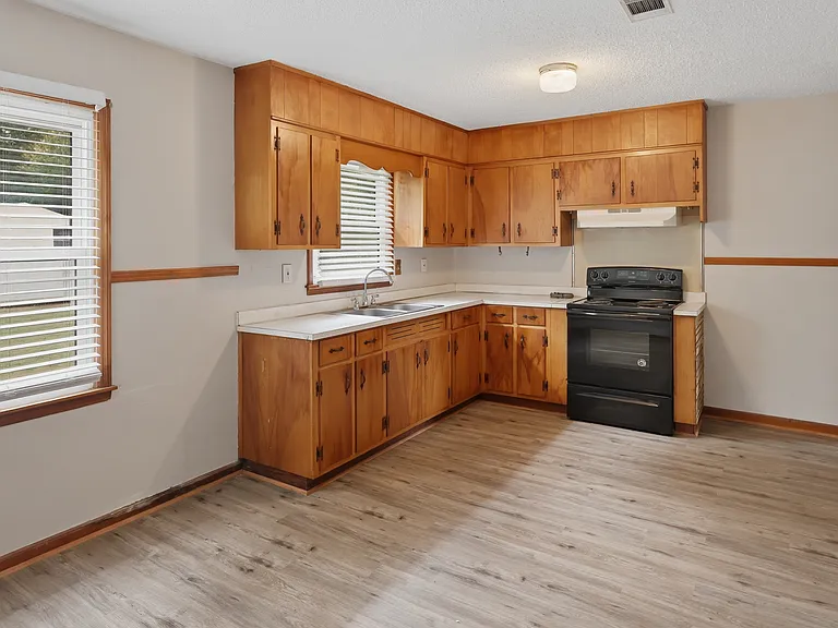 4442 Millvale Dr SW — Photo 11