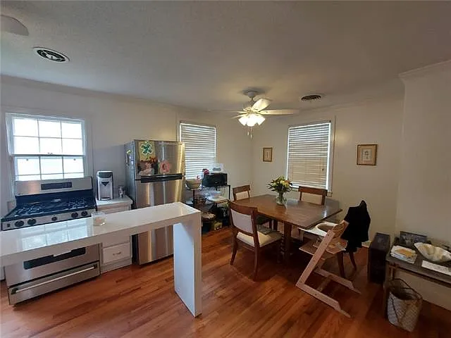 12 Oaklawn Dr — Photo 2