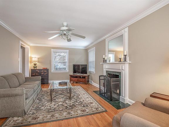 5th image of 1036 Bernice Ave