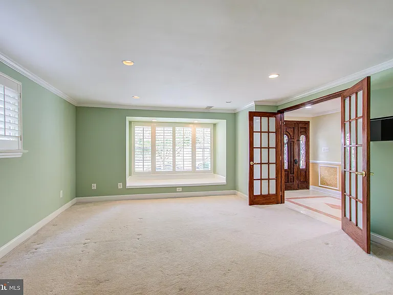 9203 Cedarcrest Dr — Photo 34