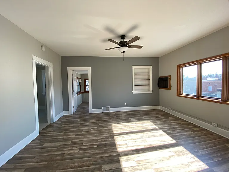 739 Iowa Ave #2 — Photo 3