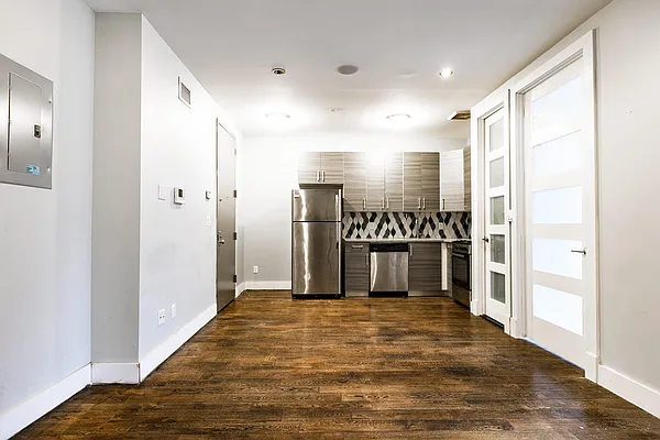 Rented by Brooklyn Group | media 8