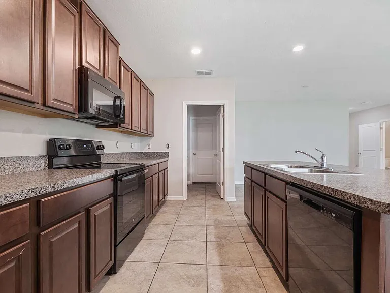 7407 Rosy Periwinkle Ct — Photo 9