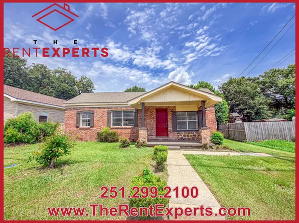 206 4th Ave, Chickasaw, AL 36611