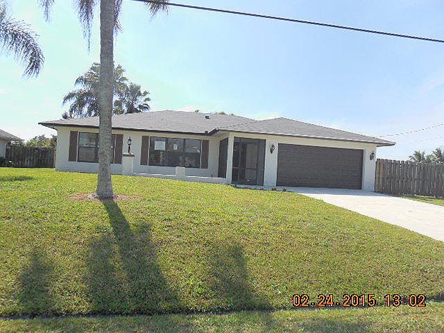 1st image of 244 SW Essex Dr