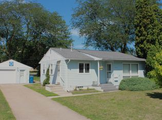 1130 Scott Ave, Waterloo, IA 50701