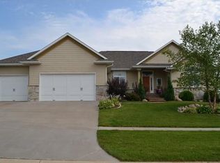 4392 Widgeon Dr, Marion, IA 52302