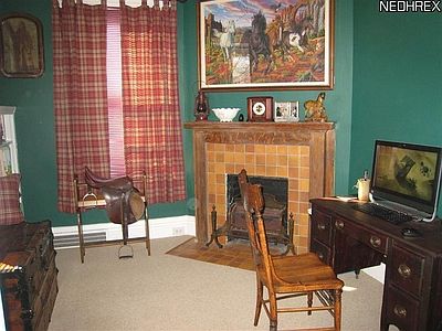 4th image of 3 Highland Colony St