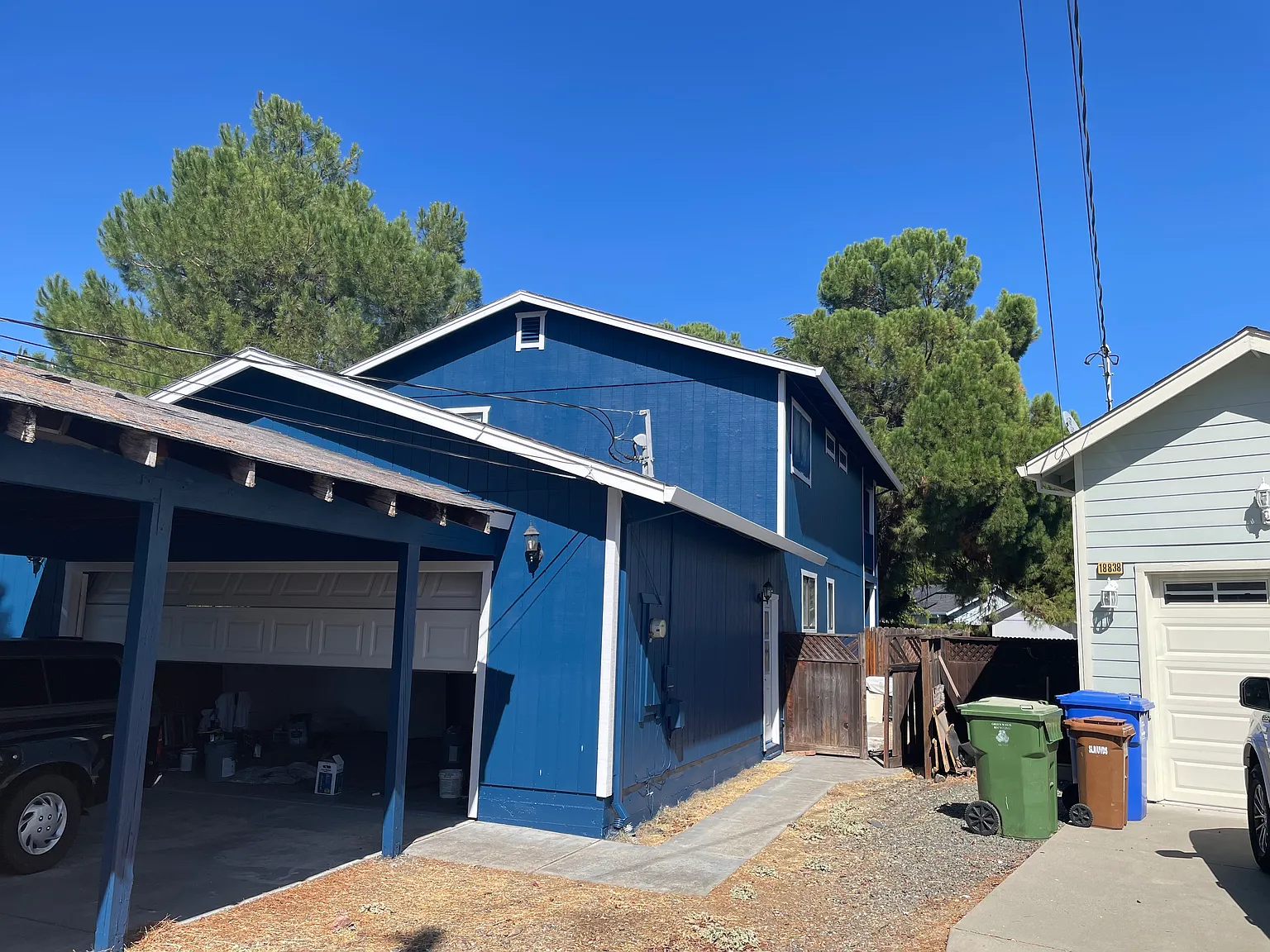 3 bed, 2.5 bath, 1460 sqft, $2,500 — Photo 3