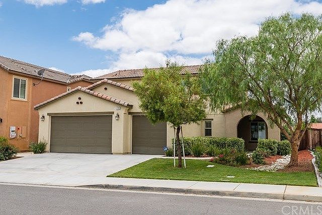 1st image of 1133 Periwinkle Ln
