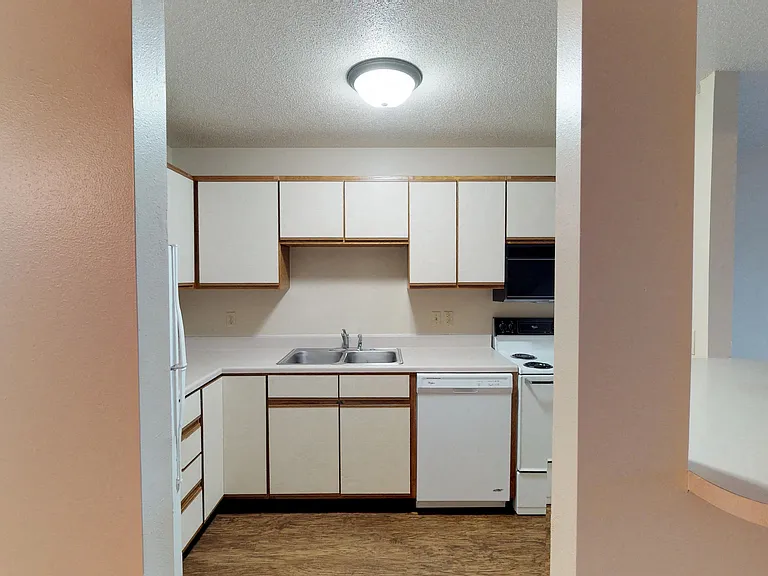 Prairie Winds Apartments — Photo 16