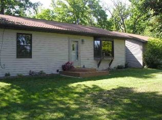 N1787 Harvey Rd, Arlington, WI 53911