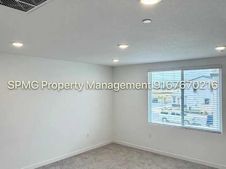 1910 Brunel St — Photo 25