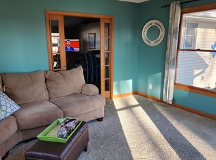 1112 19th Ave, Camanche, IA 52730