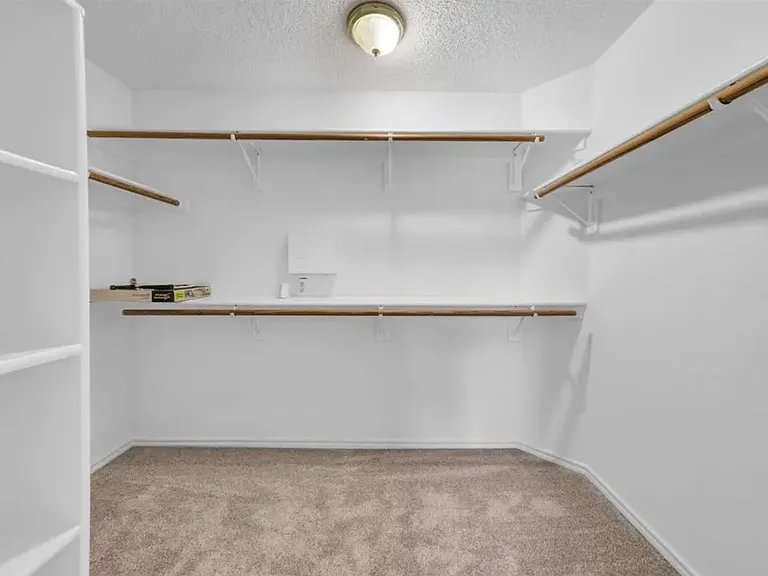 2nd large master walk in closet