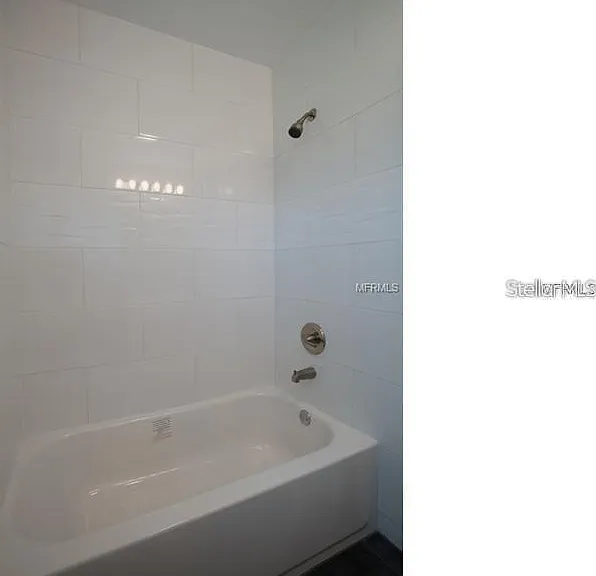 908 W Ohio Ave — Photo 12