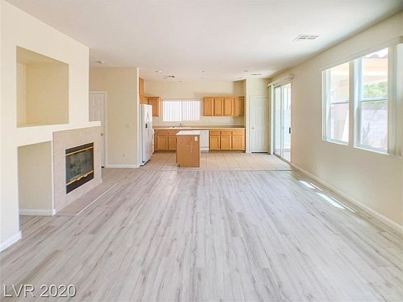 4th image of 177 Willow Pond Ct