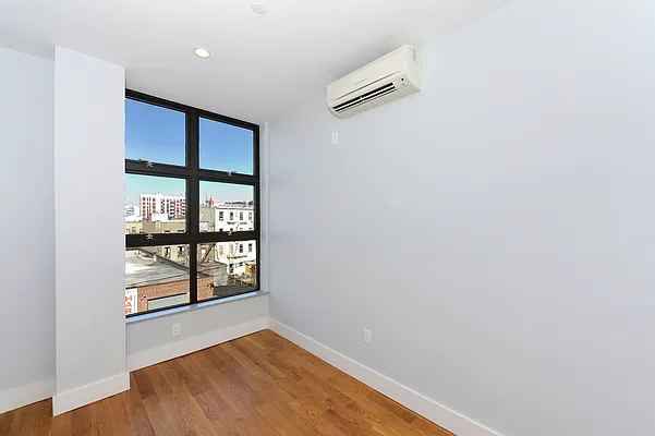 Rented by HCO NY | media 8