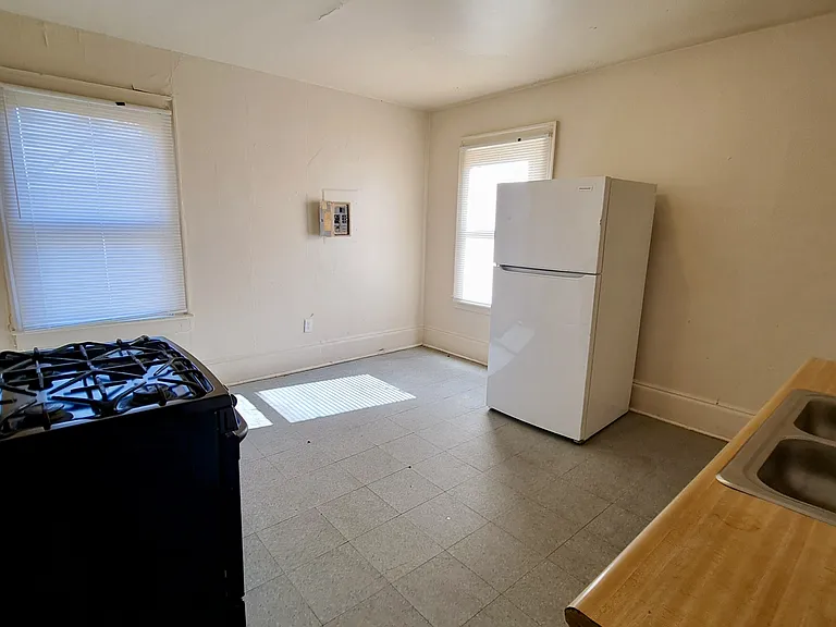 1004 S Fountain Ave #C — Photo 6