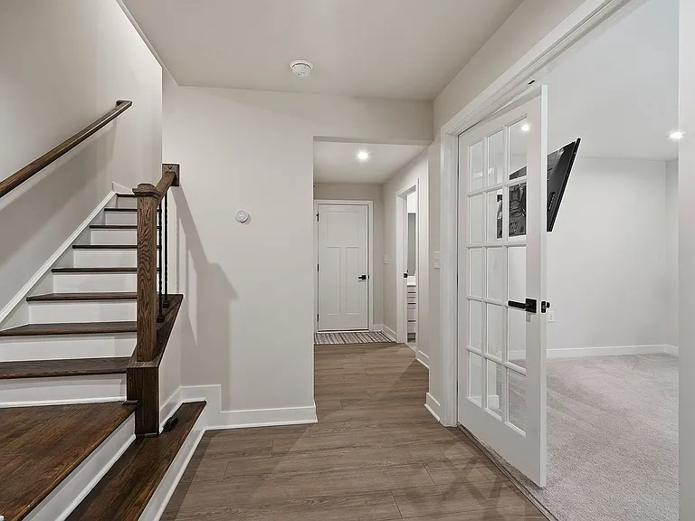 131 Callowhill Ln — Photo 4