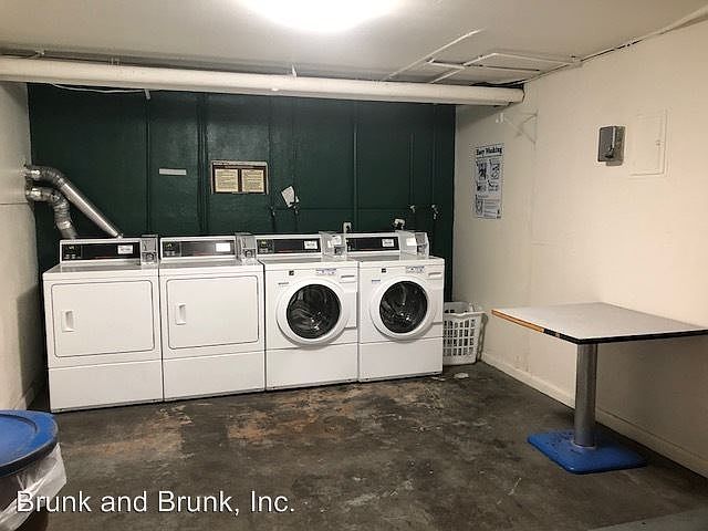 2nd image of 2575 E Uintah St APT 9