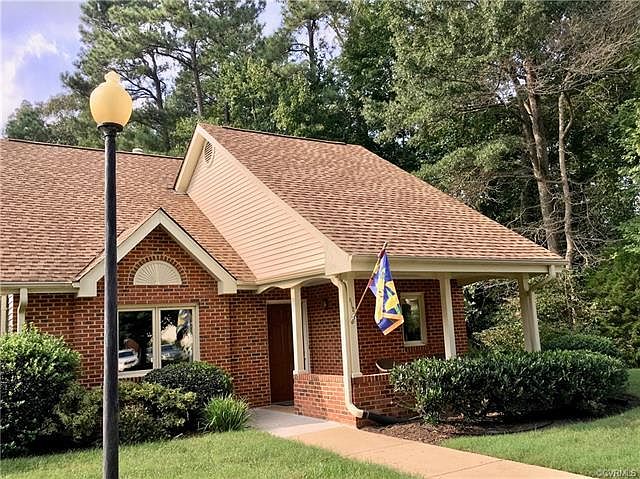 1st image of 3126 Lake Village Dr