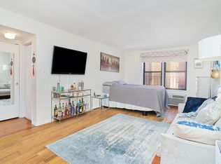 165 Christopher St #2O, New York, NY 10014