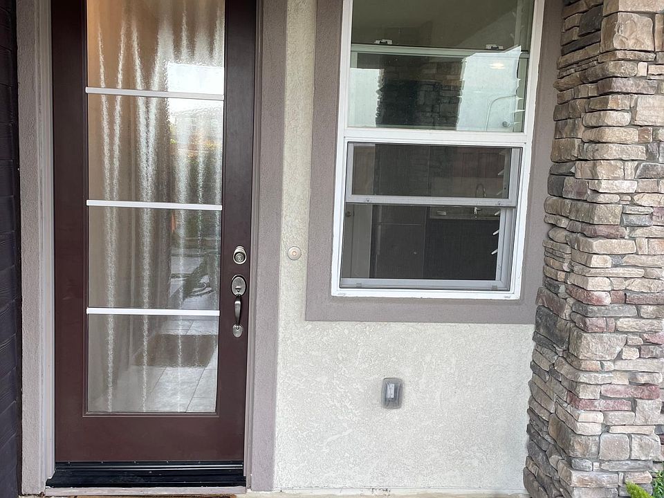 1st image of 79 E Rose Lilian Ct