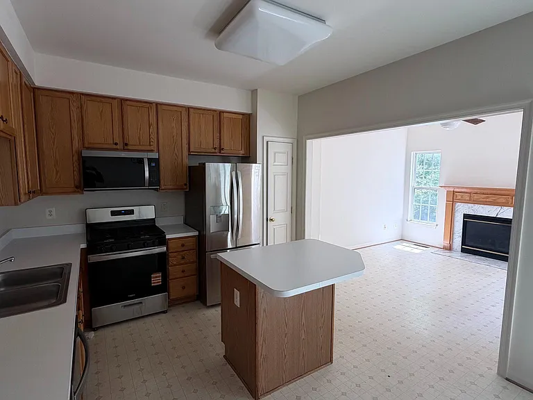 13643 Saint Johns Wood Pl — Photo 12