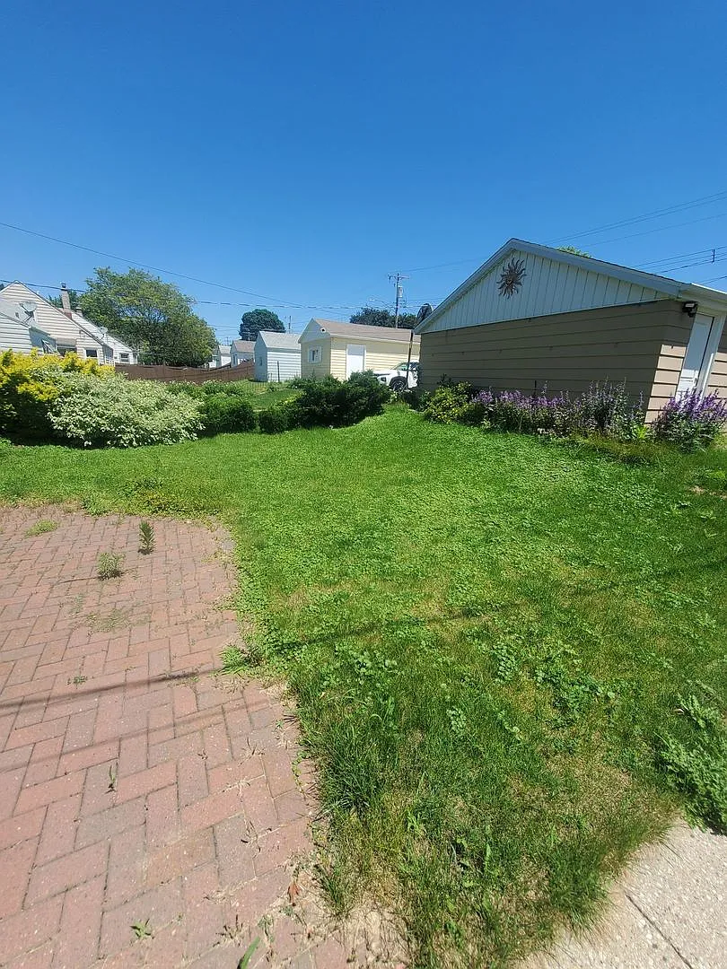 3312-3314 N 85th St. (Duplex) — Photo 2