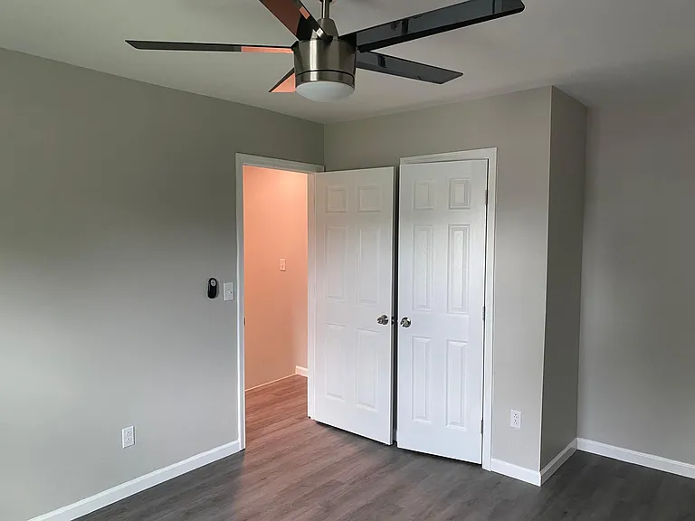 260 Moughon St #B — Photo 12