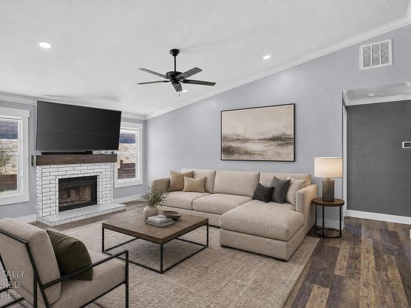 3rd image of 7136 Parkvale Way