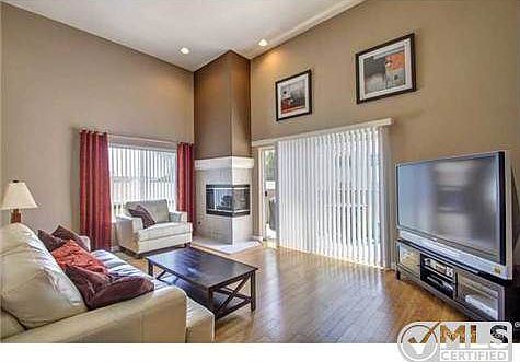 4th image of 2169 Felspar St