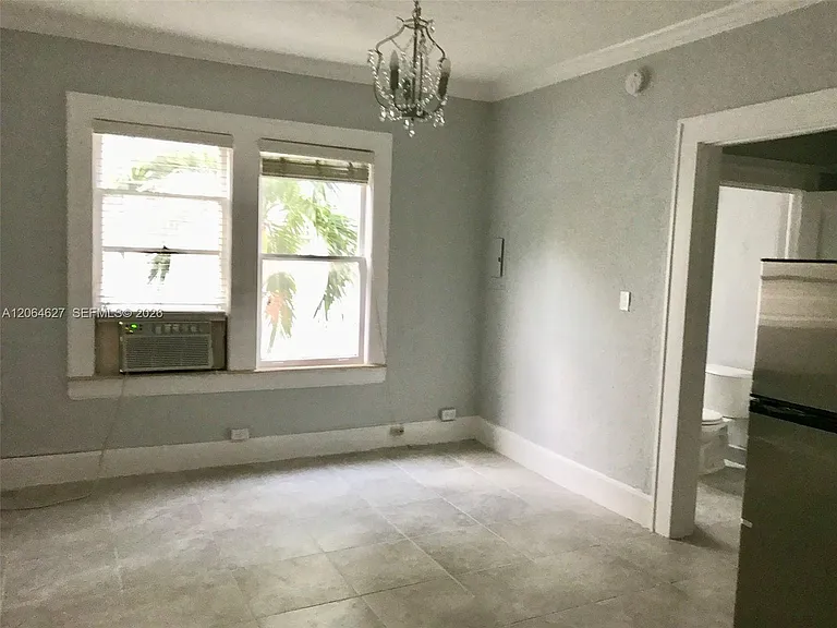 124 Mendoza Ave #8A — Photo 2