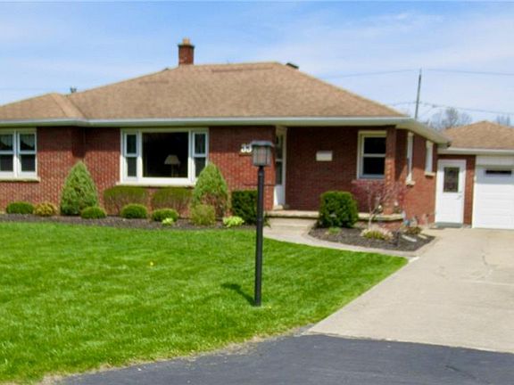 3rd image of 3369 Warner Dr