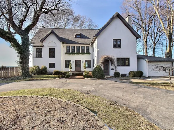 10311 Lake Shore Blvd, Bratenahl, OH 44108