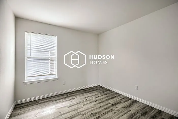1120 W Owings St — Photo 7