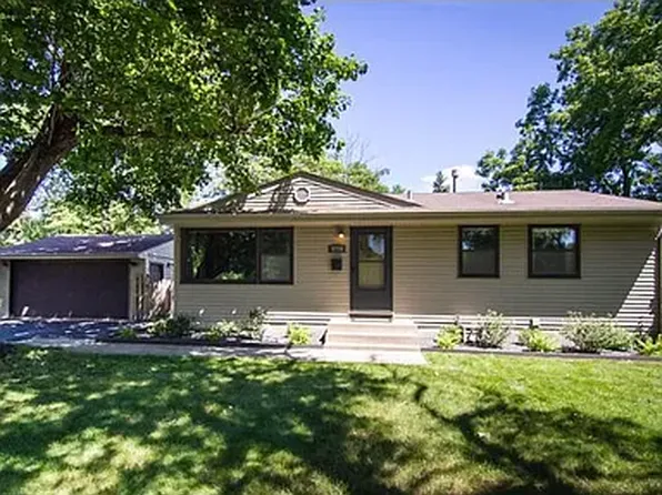 8216 65th Ave N, Brooklyn Park, MN 55428