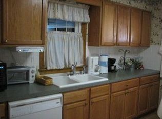 124 Woodland Dr, New Middletown, OH 44442
