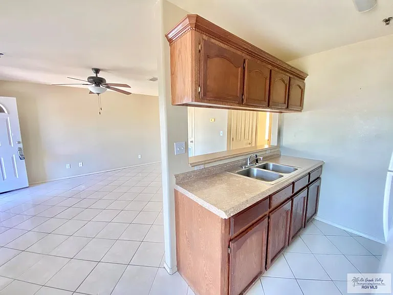 300 S Arroyo Blvd #8 — Photo 3