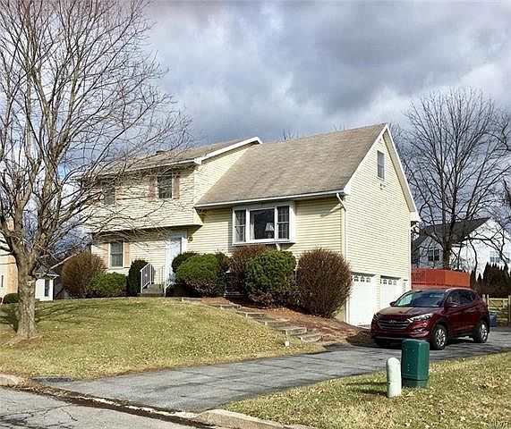 1st image of 608 Red Fox Ln
