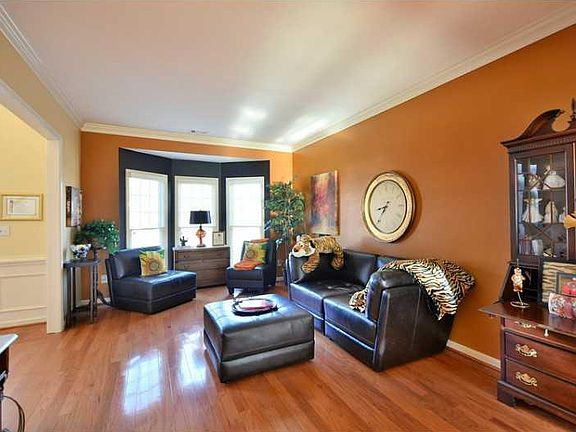 4th image of 1204 Williston Dr
