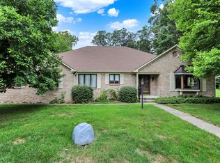 944 Timber Grove Pl, Beech Grove, IN 46107