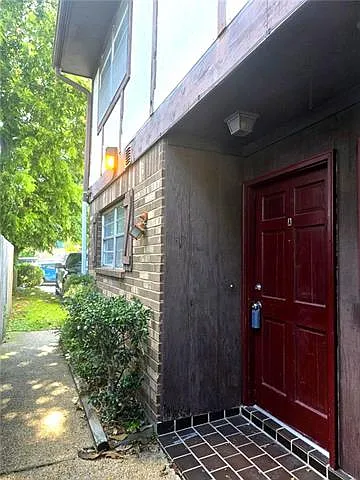 205 Clearview Pkwy #A Photo 1 205 Clearview Pkwy #A Photo 1