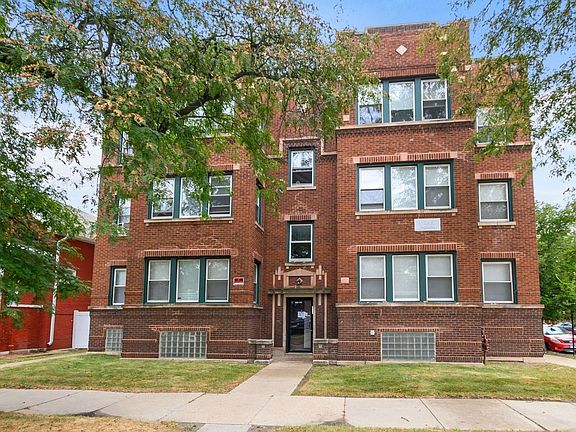 2nd image of 7557 S Calumet Ave APT 3